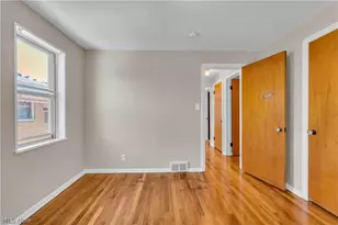 20571 Lakeshore Blvd, Euclid, OH 44123 - Photo 13