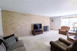 1009 Fair Oaks Ave SW, North Canton, OH 44720 - Photo 15