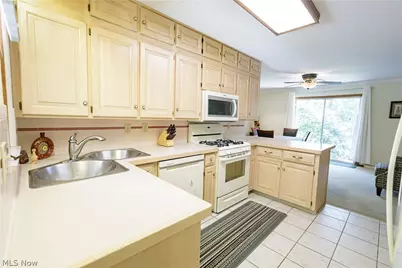 1009 Fair Oaks Avenue SW, North Canton, OH 44720 - Photo 9