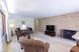1009 Fair Oaks Ave SW, North Canton, OH 44720 - Photo 17