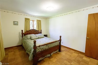 1009 Fair Oaks Avenue SW, North Canton, OH 44720 - Photo 27