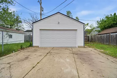3802 Freemont Road, South Euclid, OH 44121 - Photo 5