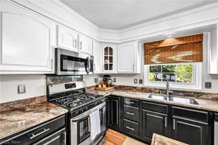 11395 Somerset Trail, Concord Twp, OH 44077 - Photo 5
