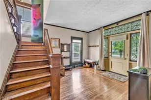 132 6th St NW, Barberton, OH 44203 - Photo 5
