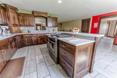 8059 Township Road 562, Holmesville, OH 44633 - Photo 7