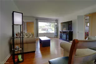 5931 Mayberry Ave, Mayfield Heights, OH 44124 - Photo 5
