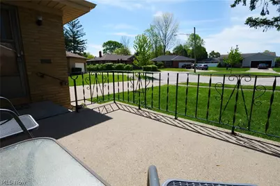 5931 Mayberry Avenue, Mayfield Heights, OH 44124 - Photo 37