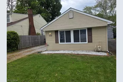 908 Bellevue Drive, Willoughby, OH 44094 - Photo 1