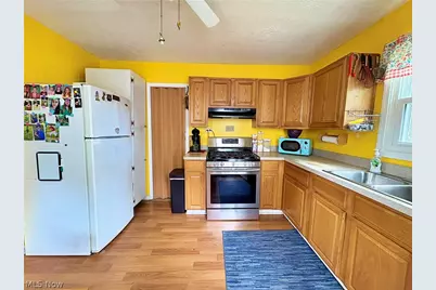 700 Clark Street, Elyria, OH 44035 - Photo 9