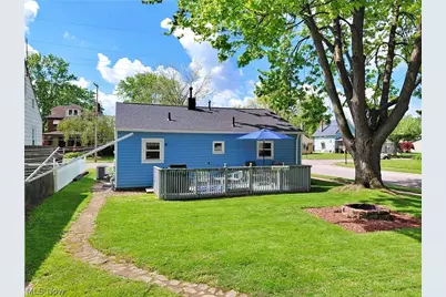 700 Clark Street, Elyria, OH 44035 - Photo 17