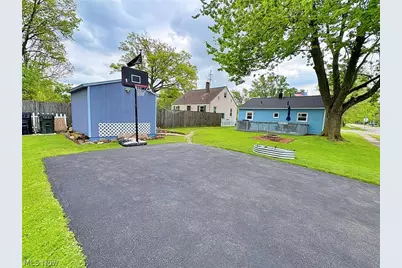 700 Clark Street, Elyria, OH 44035 - Photo 19