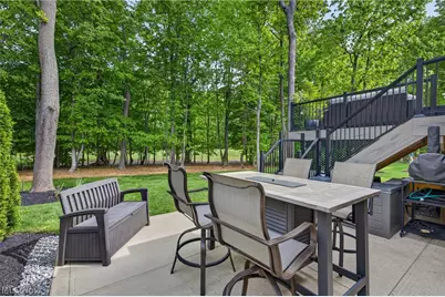 7802 Hunting Lake Drive, Painesville, OH 44077 - Photo 9