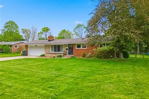 910 Marquardt Ave NW, North Canton, OH 44720 - Photo 3