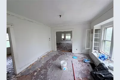 13508 Mann Avenue, East Cleveland, OH 44112 - Photo 5