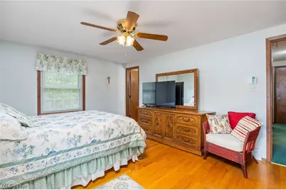 8152 Twin Oaks Drive, Grandview Heights, OH 44147 - Photo 17