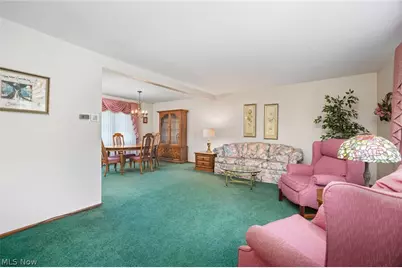 8152 Twin Oaks Drive, Grandview Heights, OH 44147 - Photo 11
