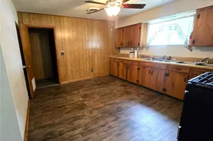 2411 Fairfax St, Parkersburg, WV 26101 - Photo 7