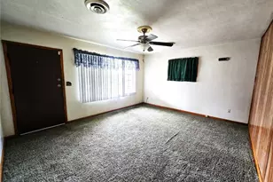 2411 Fairfax St, Parkersburg, WV 26101 - Photo 5