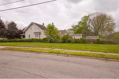 1151 Harpster Avenue, Akron, OH 44314 - Photo 1