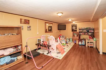 1761 Shaw Avenue, Akron, OH 44305 - Photo 21