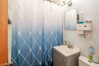 1761 Shaw Avenue, Akron, OH 44305 - Photo 13