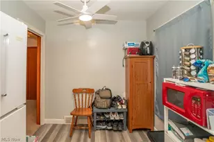 1761 Shaw Ave, Akron, OH 44305 - Photo 9