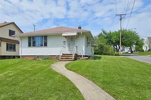 9333 S Highland Ave, Garfield Heights, OH 44125 - Photo 3