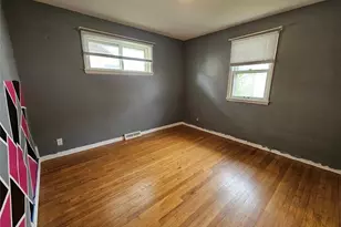 9333 S Highland Ave, Garfield Heights, OH 44125 - Photo 19