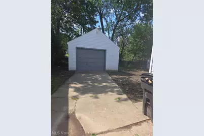 725 Pasadena Avenue, Youngstown, OH 44502 - Photo 13