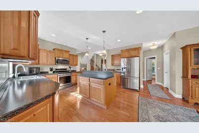 103 Walden Ridge Drive, Hinckley, OH 44233 - Photo 9