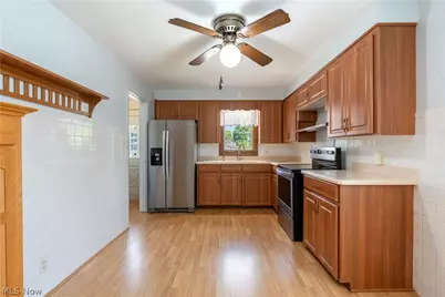 814 Lakeview Avenue NW, Canton, OH 44708 - Photo 9