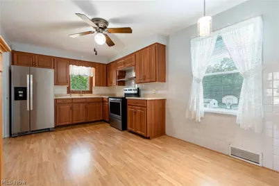814 Lakeview Avenue NW, Canton, OH 44708 - Photo 7