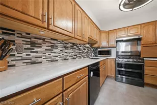 7147 N Jester Pl, Concord Twp, OH 44077 - Photo 7