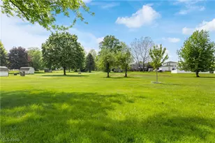 4506 Honeysuckle Dr, Green, OH 44720 - Photo 35