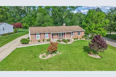 8194 Overwood Avenue NW, North Canton, OH 44720 - Photo 3