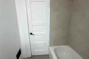 767 E 105th St, Loveland, OH 44108 - Photo 21