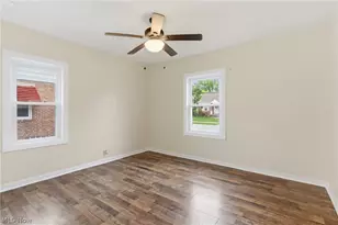 325 E 326th St, Willowick, OH 44095 - Photo 13