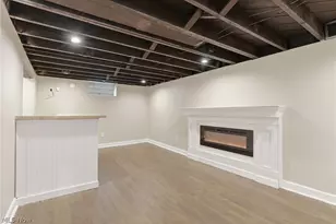 325 E 326th St, Willowick, OH 44095 - Photo 25