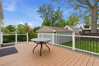 325 E 326th Street, Willowick, OH 44095 - Photo 31