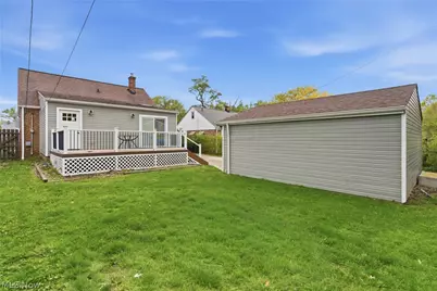 325 E 326th Street, Willowick, OH 44095 - Photo 35