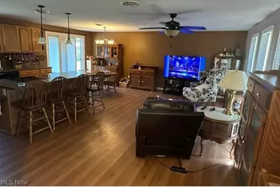 454 Oaknoll Drive, Amherst, OH 44001 - Photo 7