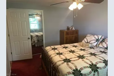 454 Oaknoll Drive, Amherst, OH 44001 - Photo 13