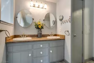 6723 Edgemoor Ave, Solon, OH 44139 - Photo 23