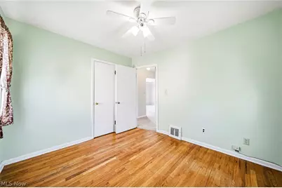 30424 Fern Drive, Willowick, OH 44095 - Photo 11