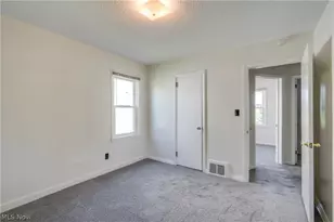 1701 Brown St, Akron, OH 44301 - Photo 11