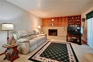 1017 Kaderly St NW, New Philadelphia, OH 44663 - Photo 9