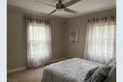 363 E Park Avenue, Barberton, OH 44203 - Photo 13