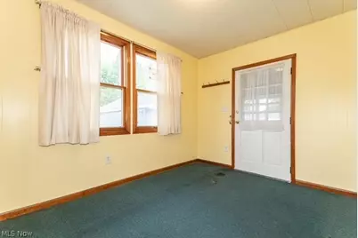 357 E 307th Street, Willowick, OH 44095 - Photo 15