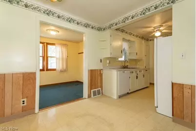 357 E 307th Street, Willowick, OH 44095 - Photo 13