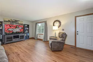 412 Lincoln Ave, Cuyahoga Falls, OH 44221 - Photo 5